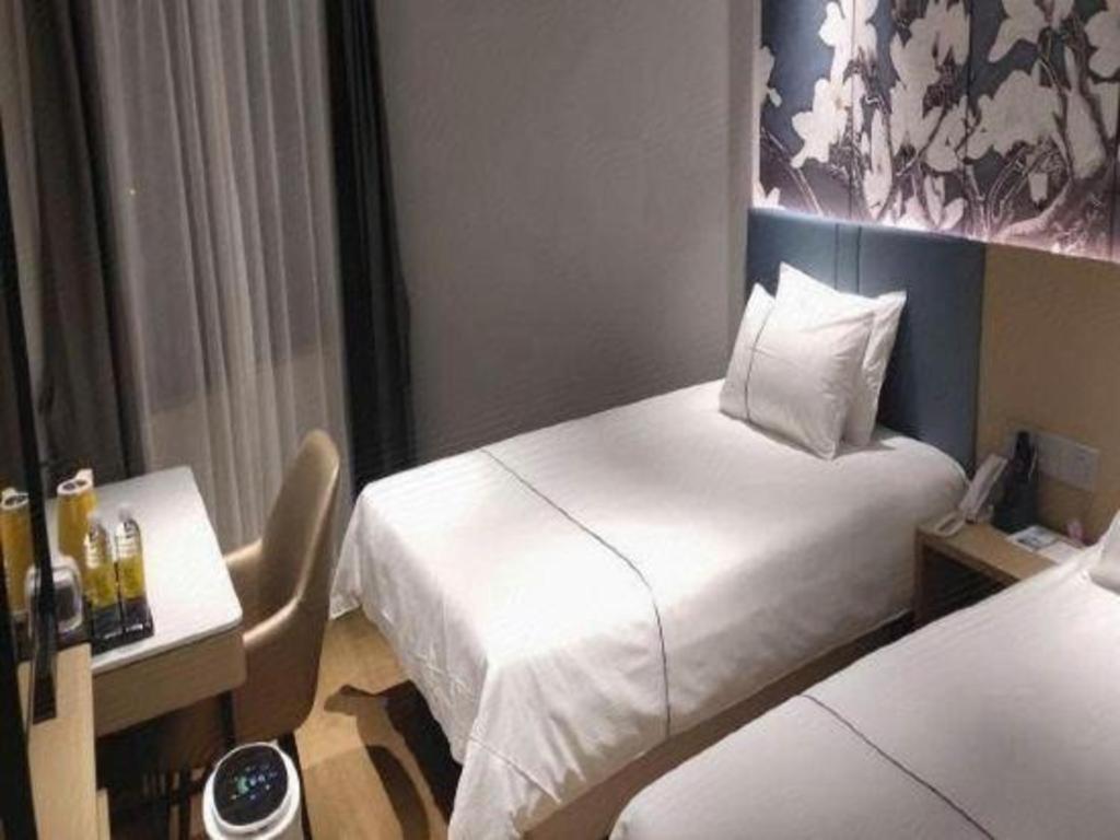 Magnotel Business New International Exhibition Center Hotel 3*