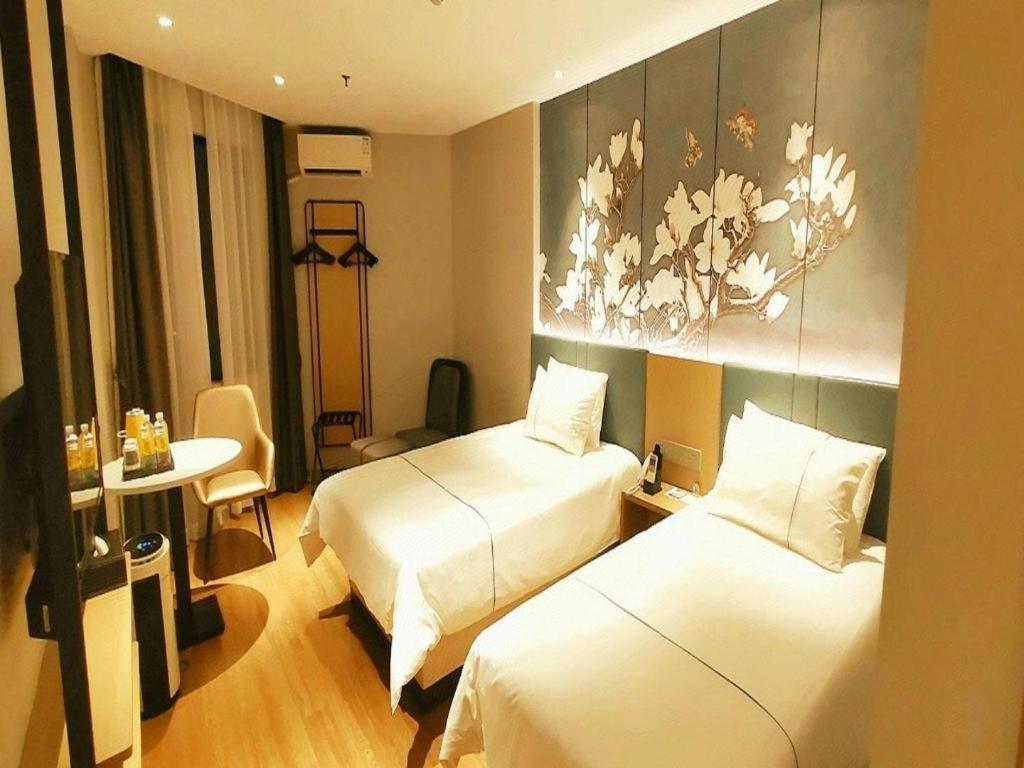 Magnotel Business New International Exhibition Center Hotel 3*